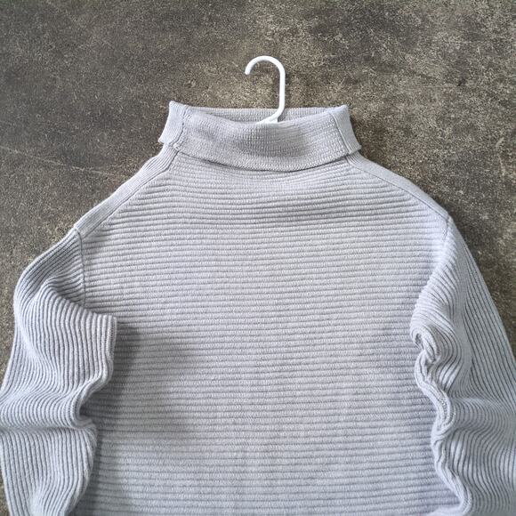 Goodnight Macaroon Turtleneck Sweater Womens M Tan Ribbed Preppy Retro Designer - Picture 4 of 7
